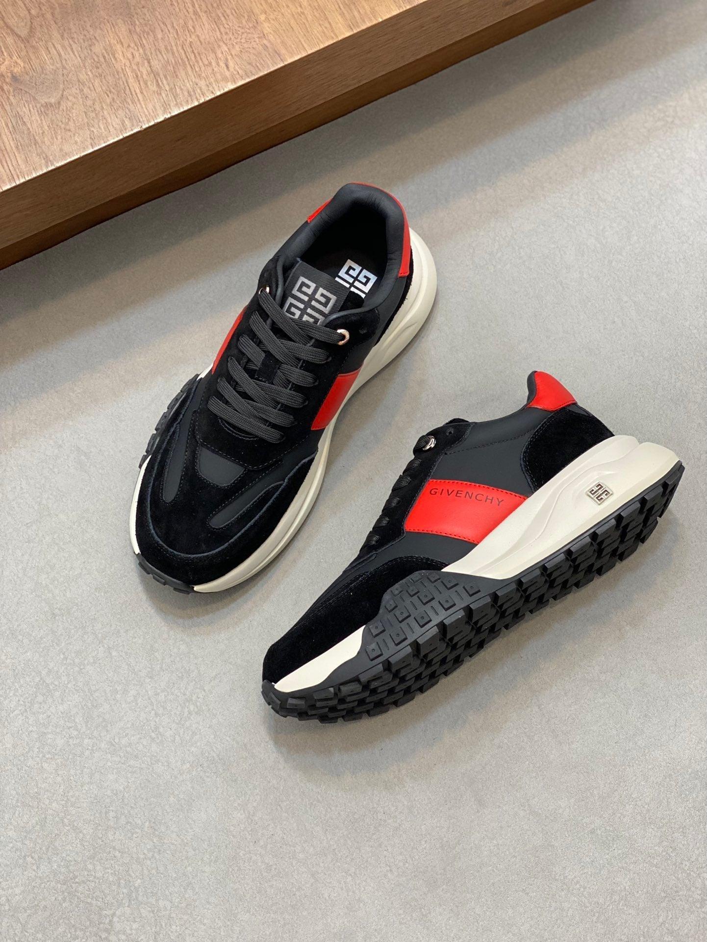 GVC Black Runner Sneakers-021 Designer Sneakers