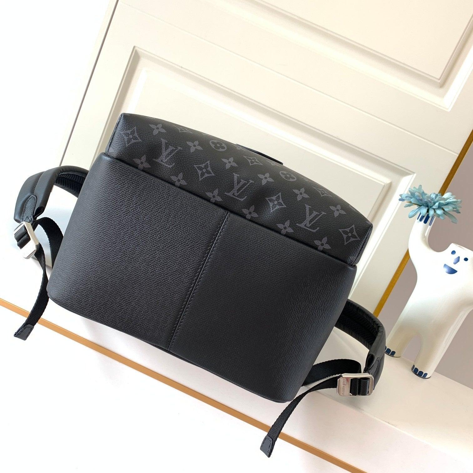 LuVi Monogram M30230 luxurysteps