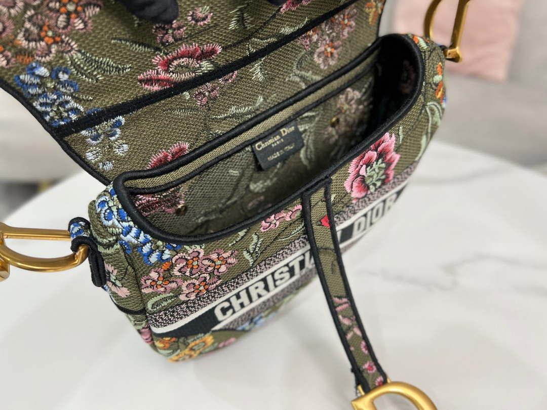 1984 - Saddle Bag With Strap Green Cross-Stitch Embroidery - GoatLV