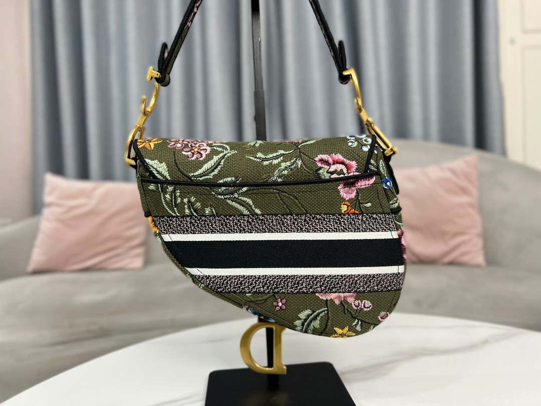 1984 - Saddle Bag With Strap Green Cross-Stitch Embroidery - GoatLV