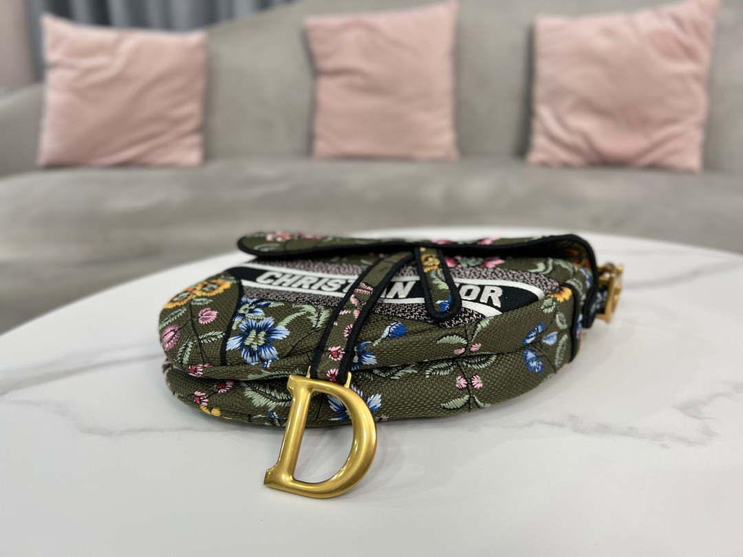 1984 - Saddle Bag With Strap Green Cross-Stitch Embroidery - GoatLV