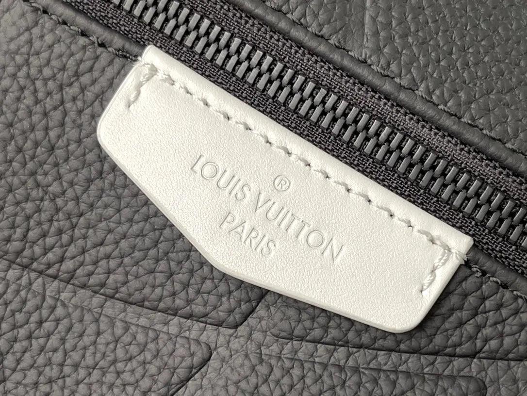 LV Monogram Taiga Ipad M21391 outblackco