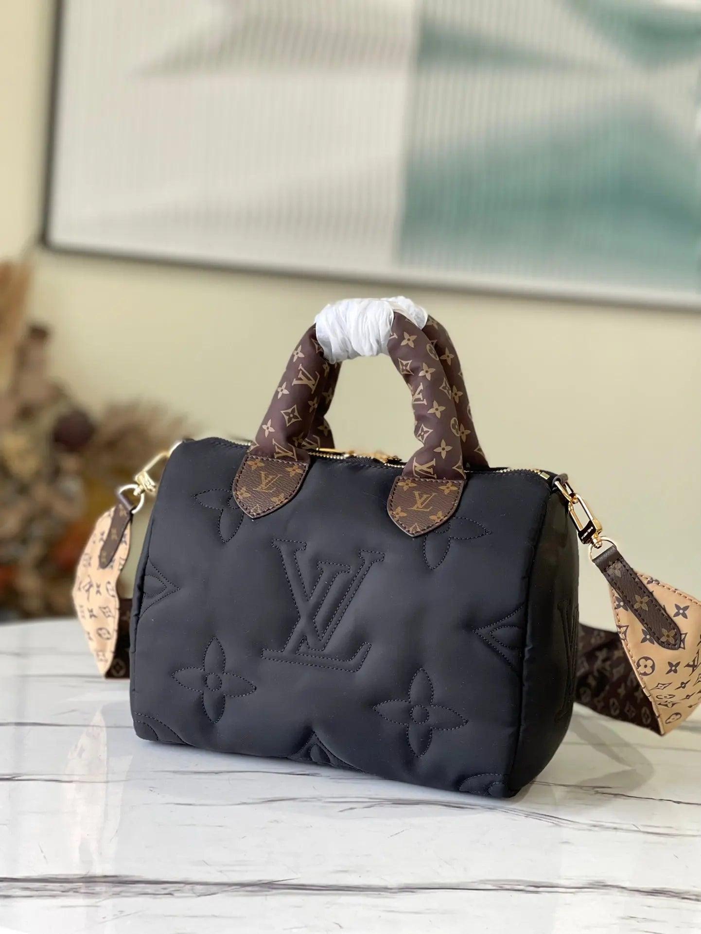 SO - New Fashion Women's Bags LUV MONOGRAM SPEEDY A021.