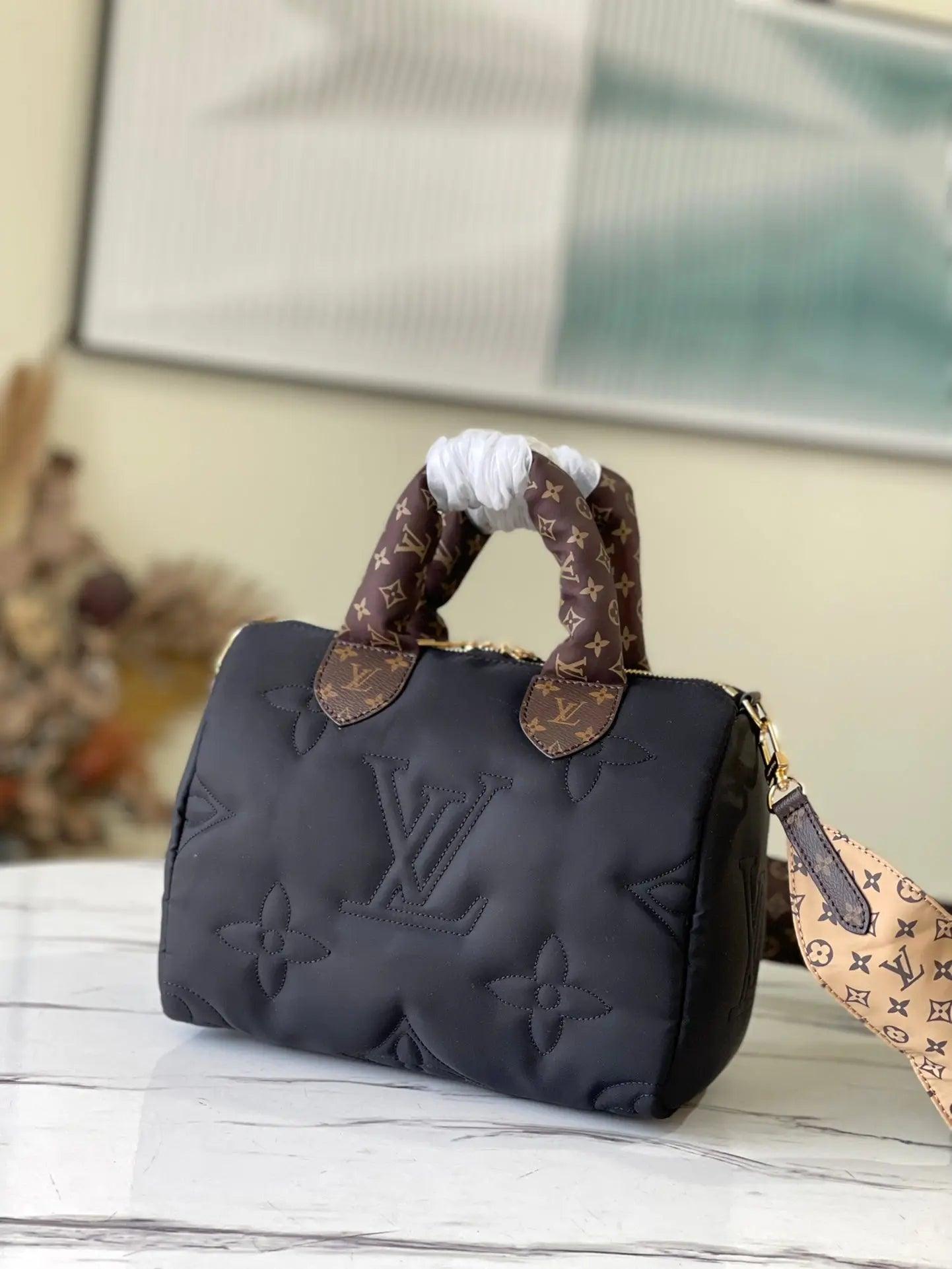 SO - New Fashion Women's Bags LUV MONOGRAM SPEEDY A021.