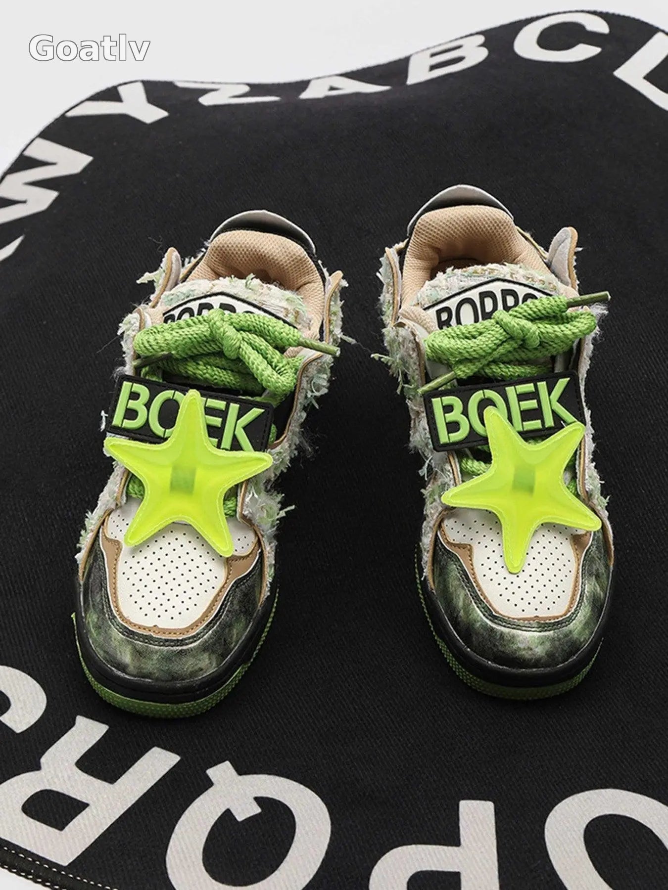 Sneakerhub Retro High Street Sneakers - 2011 - Goatlv