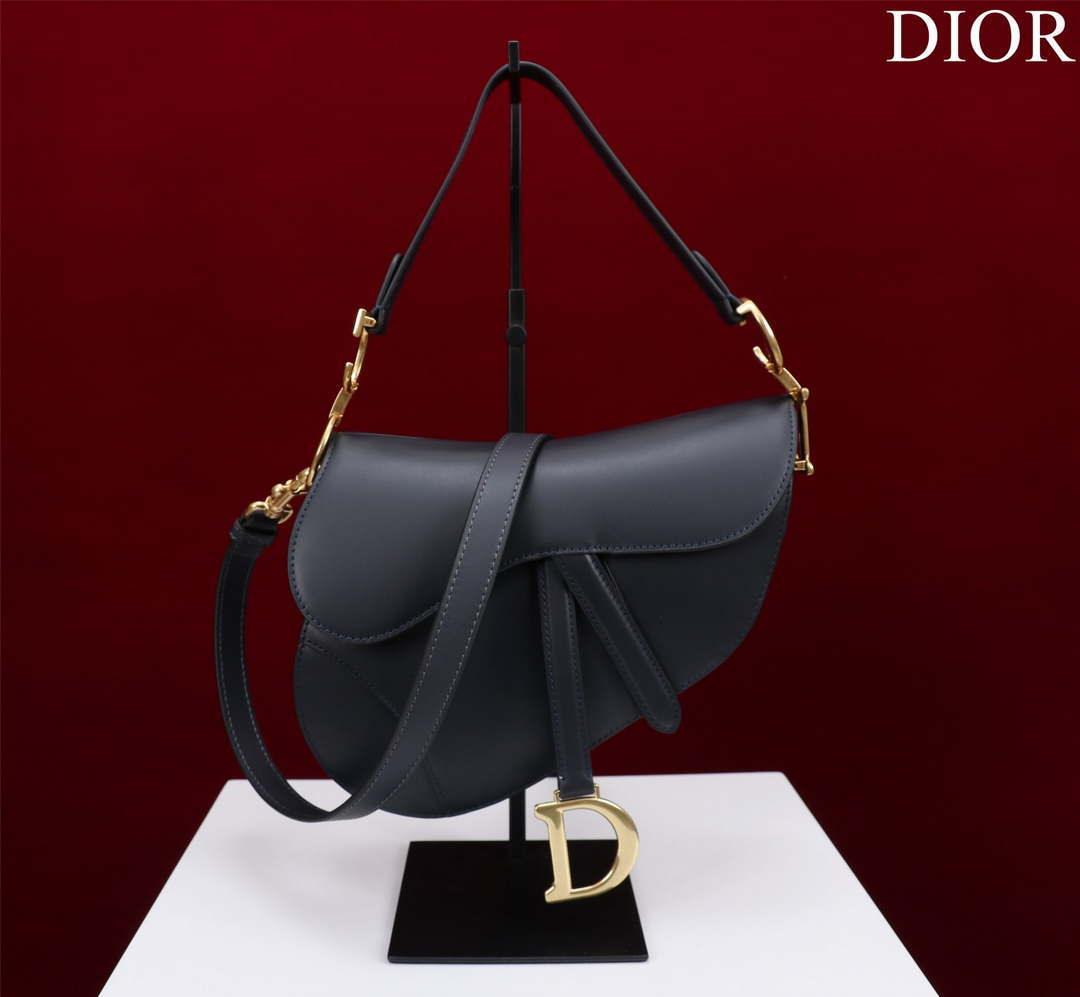 1984 - Saddle Bag With Strap Ultramatte Calfskin Black Gold - GoatLV