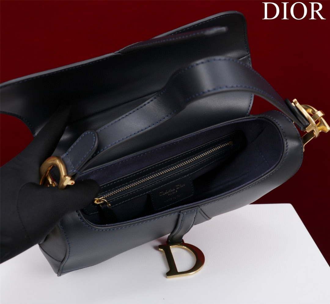 1984 - Saddle Bag With Strap Ultramatte Calfskin Black Gold - GoatLV