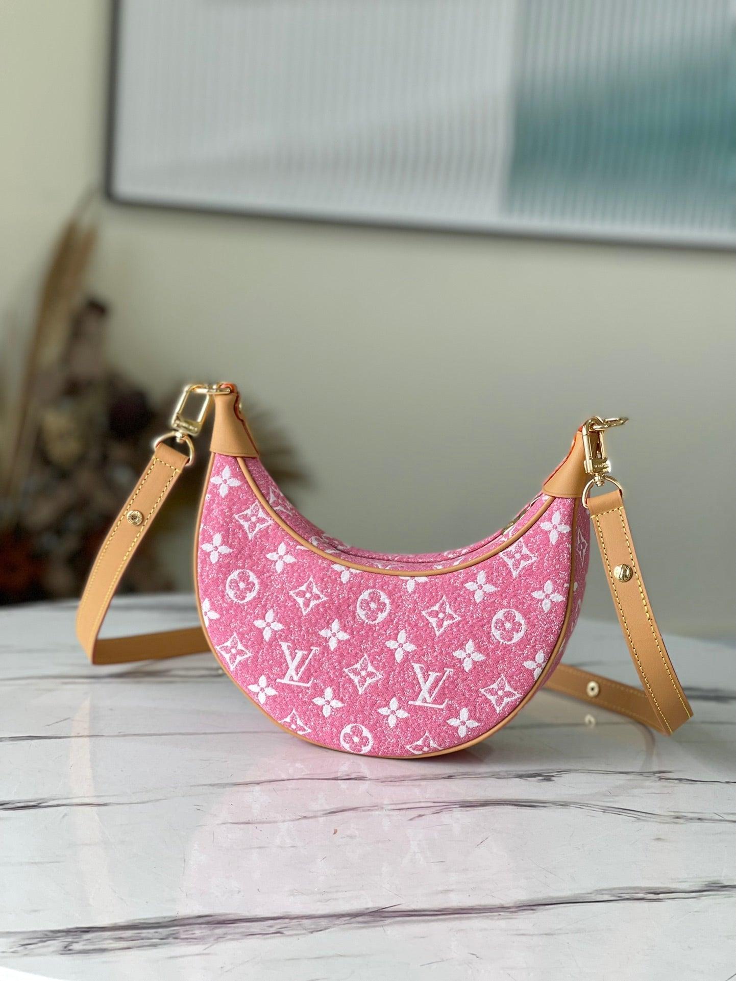LuVi Nicolas Ghesquière Croissant M81166 luxurysteps