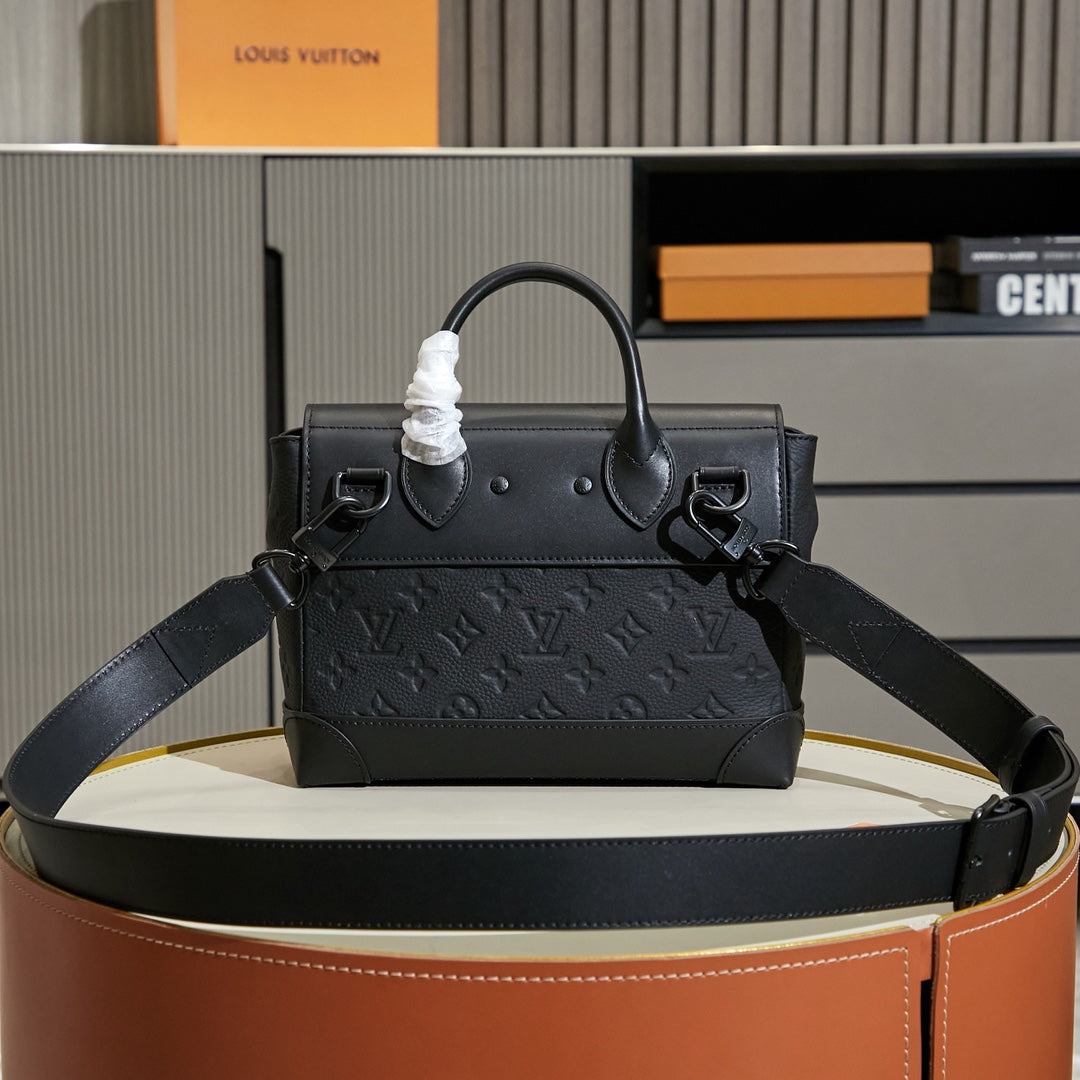 New Fashion Bags LuVi Monogram Steamer Taurillon sneakeronline