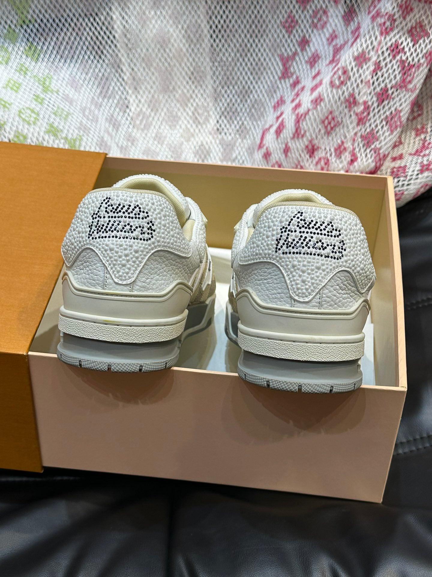 LUV Creme Trainer Sneakers-082 Designer Sneakers
