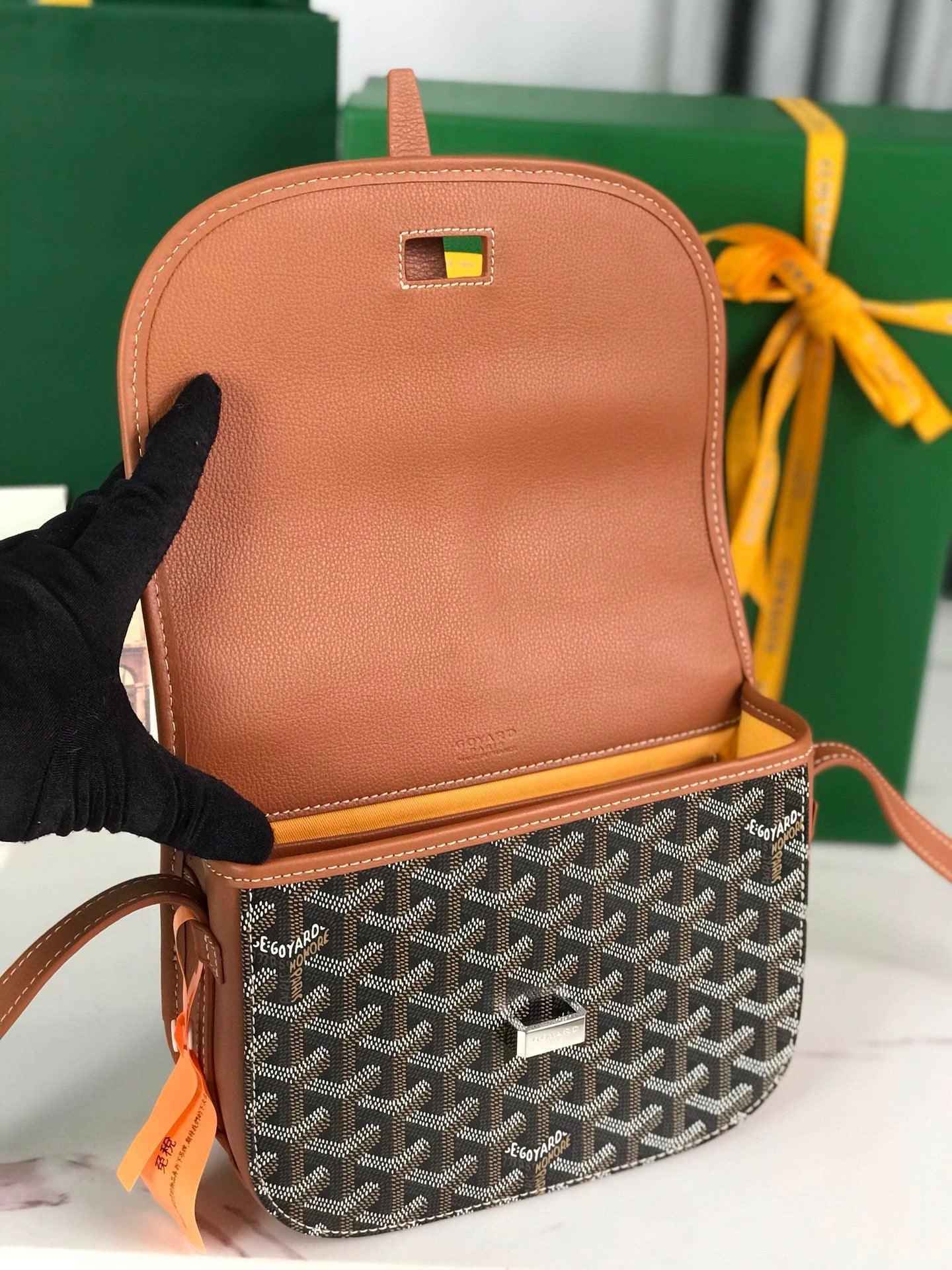 1984 - GYD BeLuViédère Bags - 020198-6