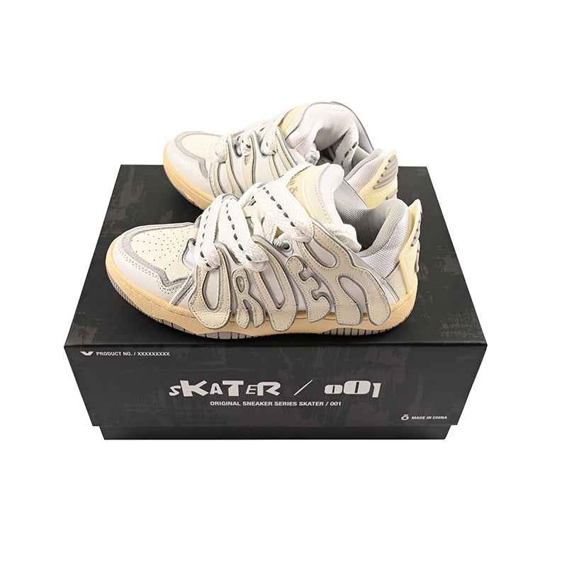 Graffiti Sneakers Triple White