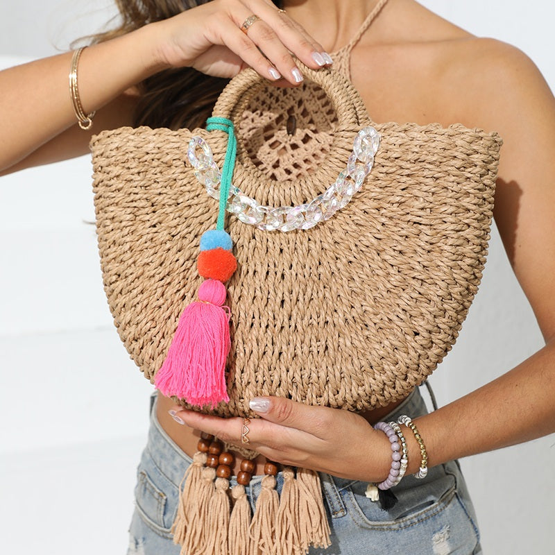 Handwoven Rattan Beach Handbag with Acrylic Chain Nyzzle