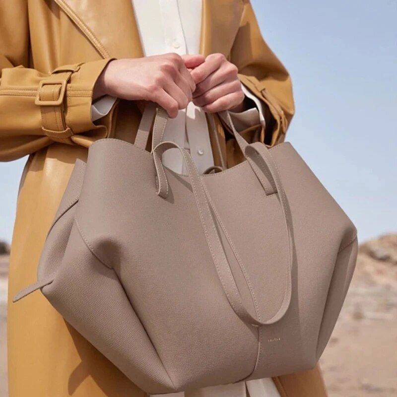Elegant Large Leather Shoulder Bag Trendha