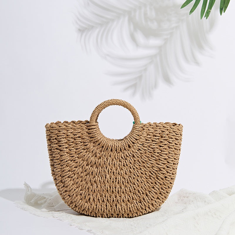 Handwoven Rattan Beach Handbag with Acrylic Chain Nyzzle