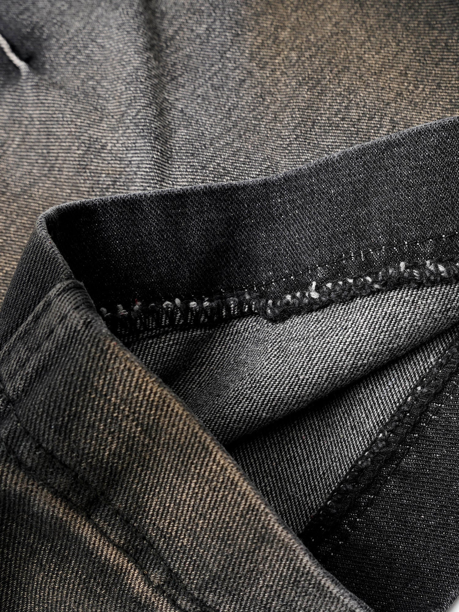 Washed Distressed Pleated Cargo Jeans - Goatlv