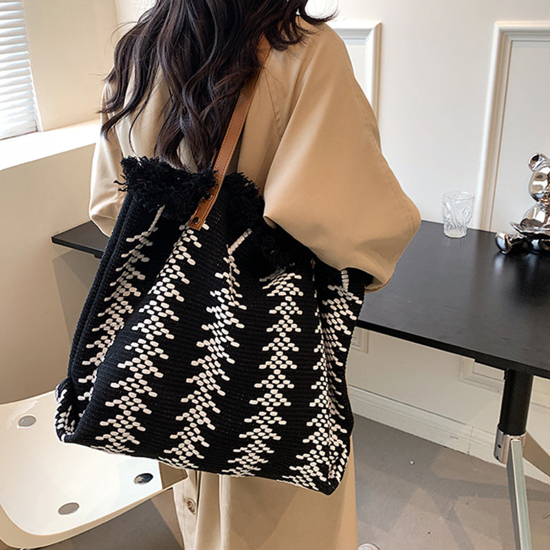 Large Capacity Canvas Fringe Tote Bag Nyzzle