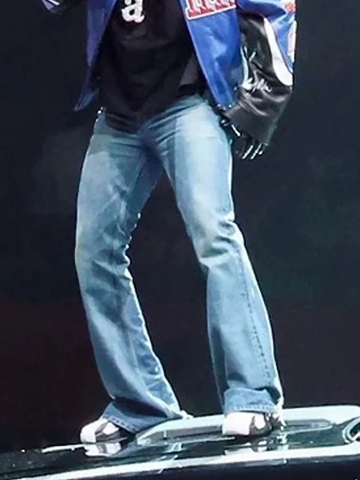 Washed Whitened Flared Jeans - Goatlv