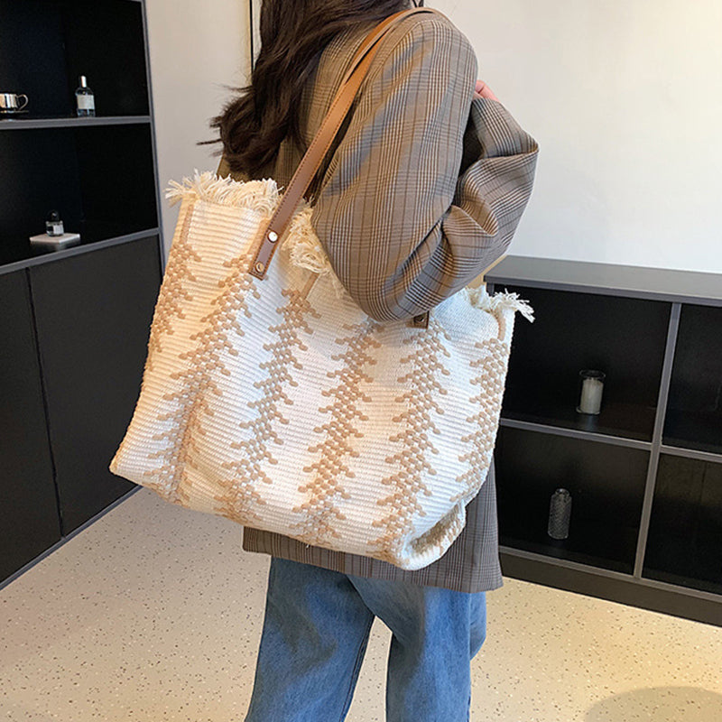 Large Capacity Canvas Fringe Tote Bag Nyzzle