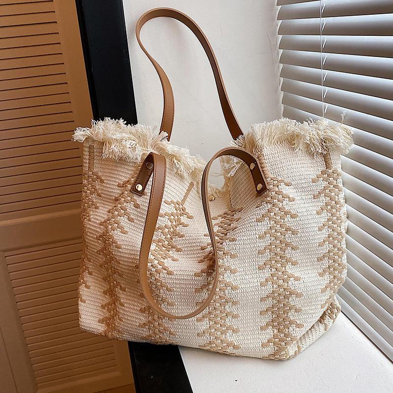 Large Capacity Canvas Fringe Tote Bag Nyzzle