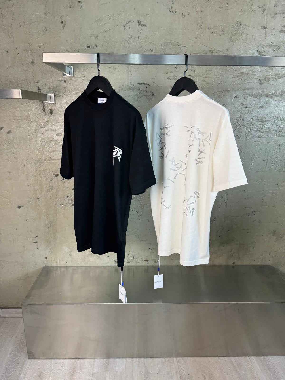 1984 - OFF WHITE T-Shirt 001