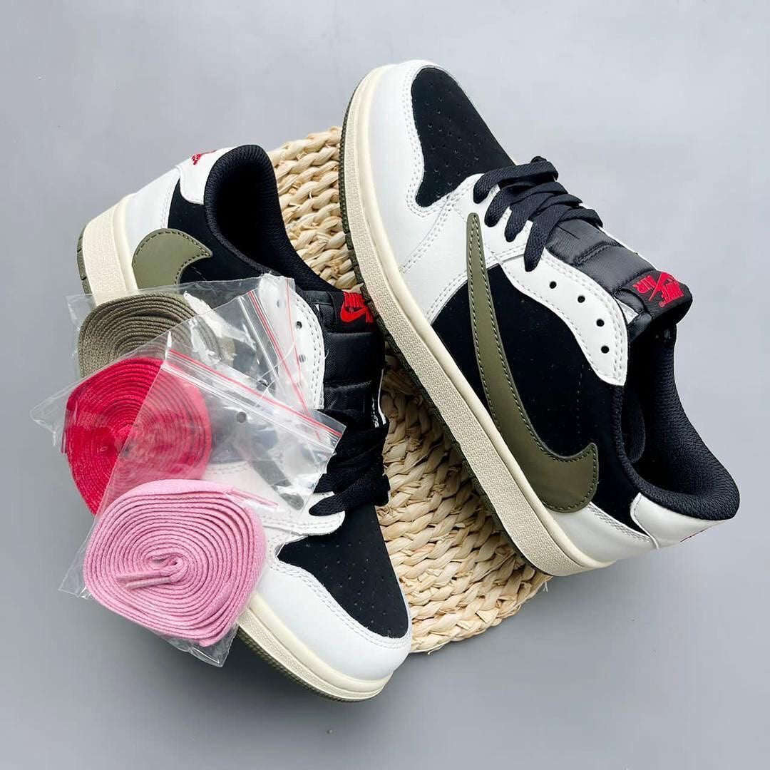 Custom Travis Scott x Fragment x Air Jordan 1 Low DZ4137 106 - sneakershuborg