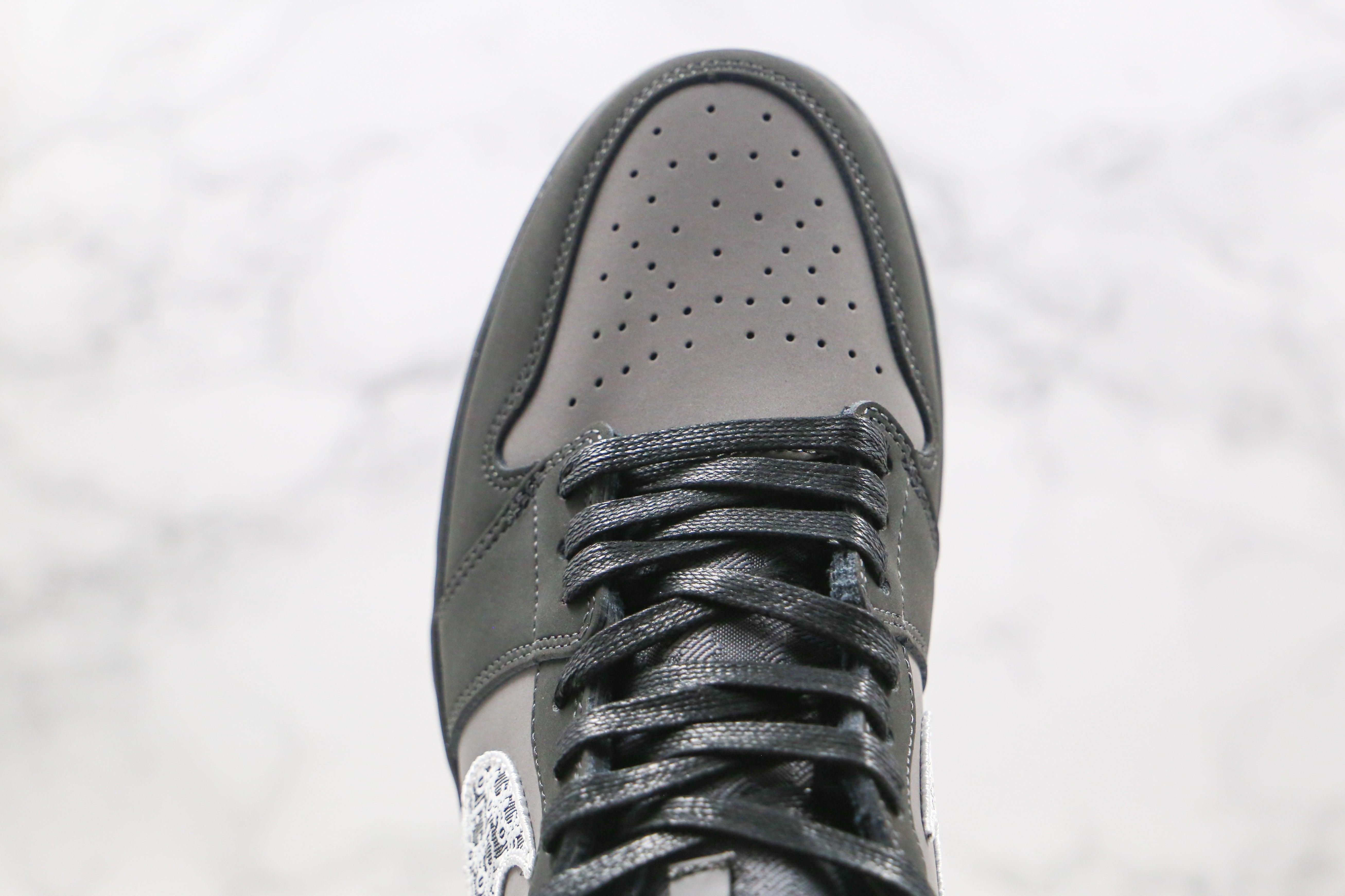 Custom AJ1 Dior x Air Jordan 1 - sneakerhypesusa