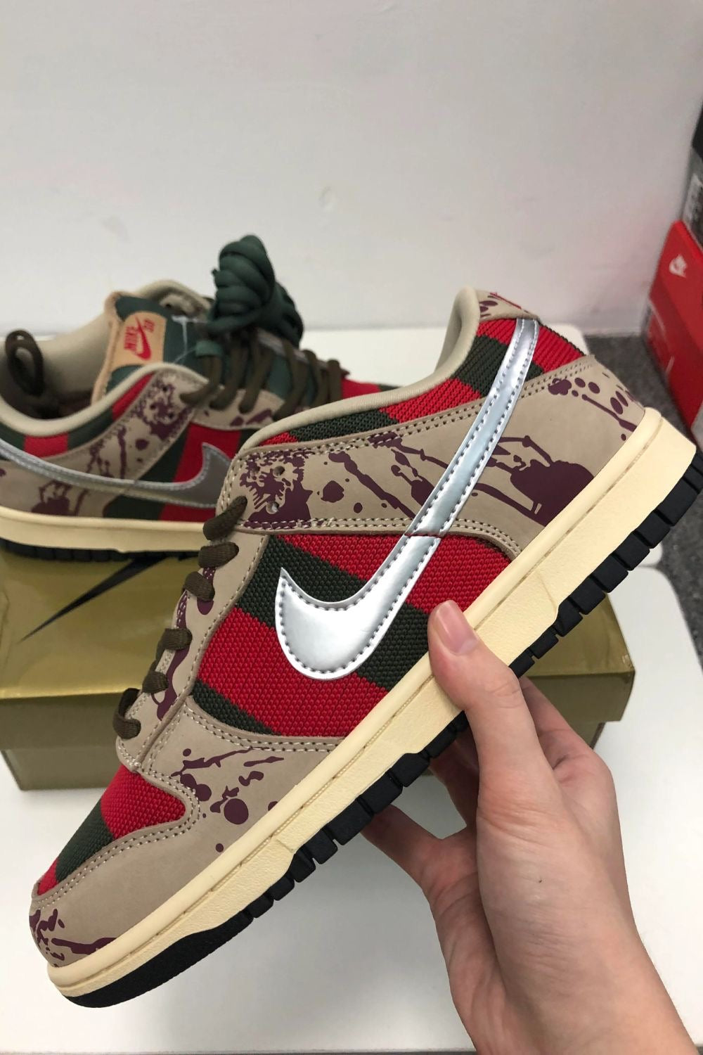 Custom SB Dunk Low “Freddy Krueger” sneakerland