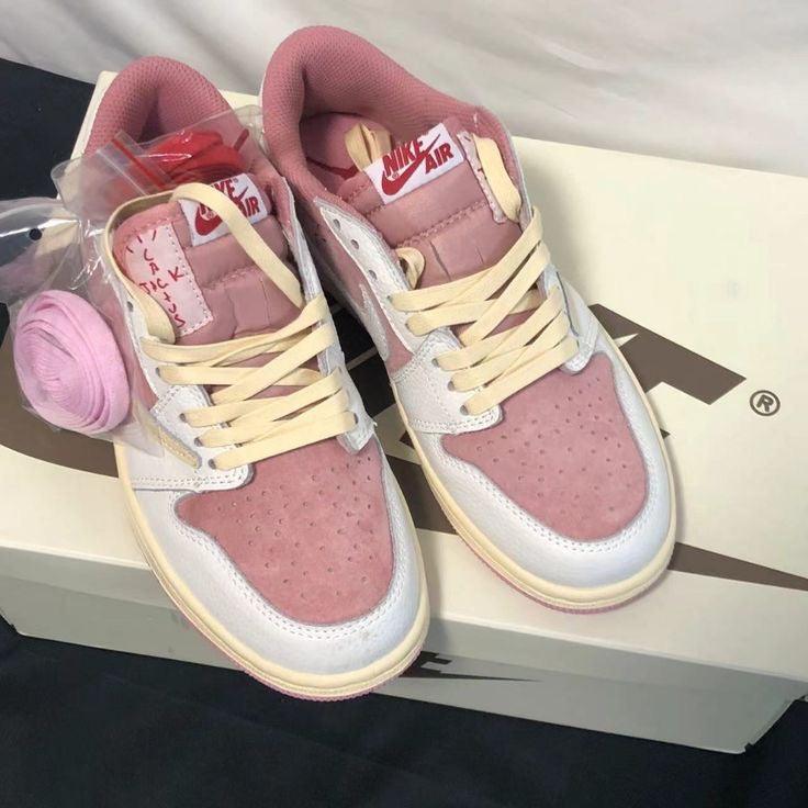 Custom Travis Scott x Air Jordan 1 DM7866-600 - sneakershuborg