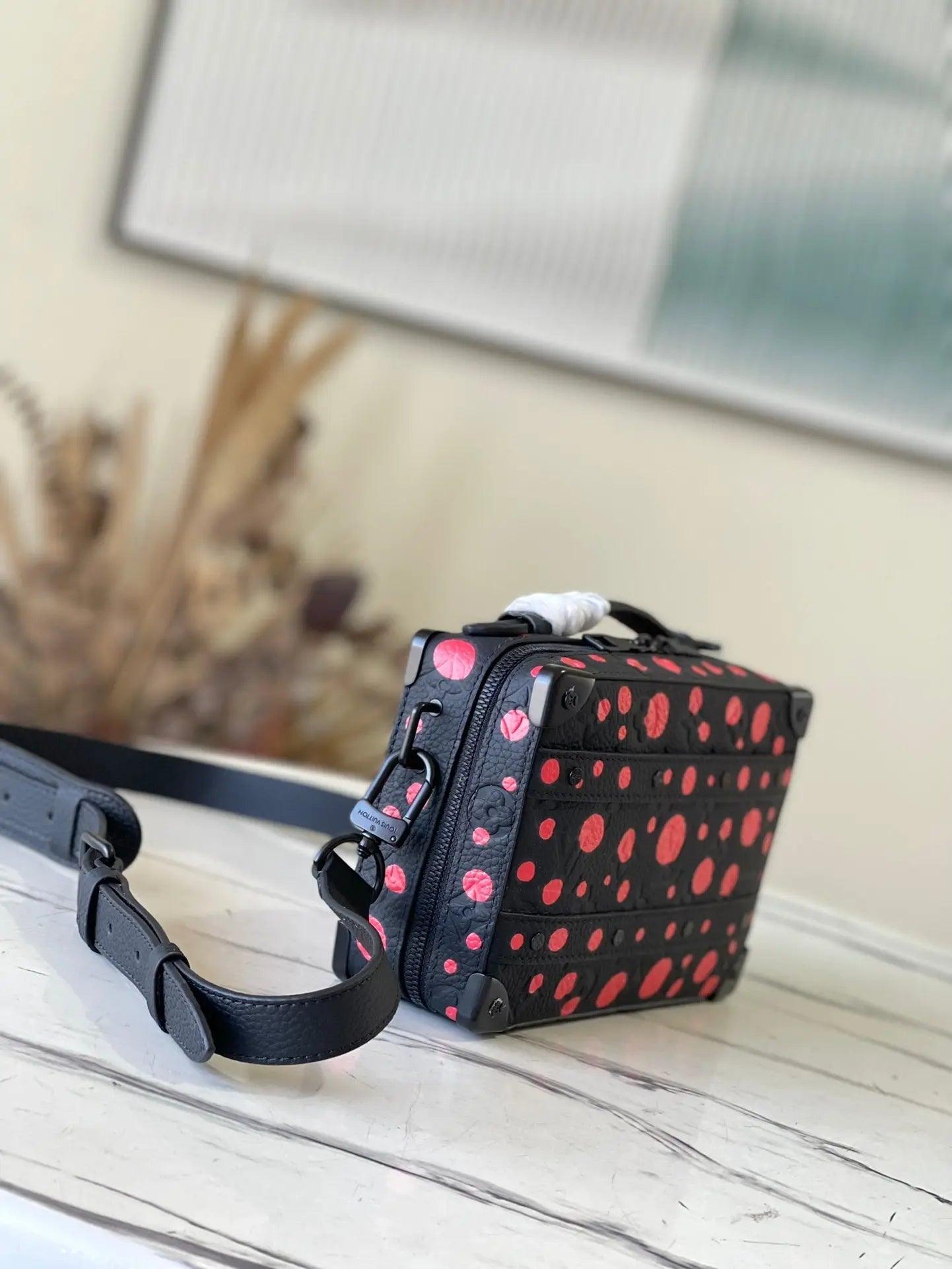 LV Monogram M21677 outblackco
