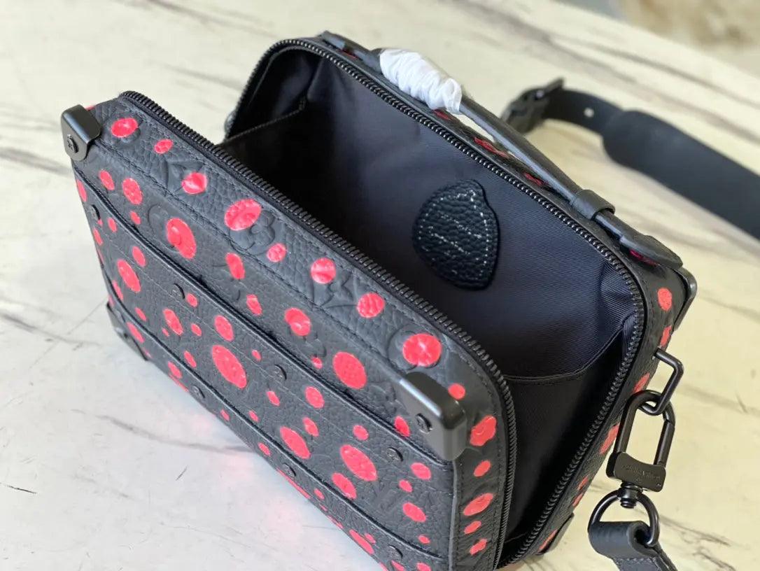 LV Monogram M21677 outblackco