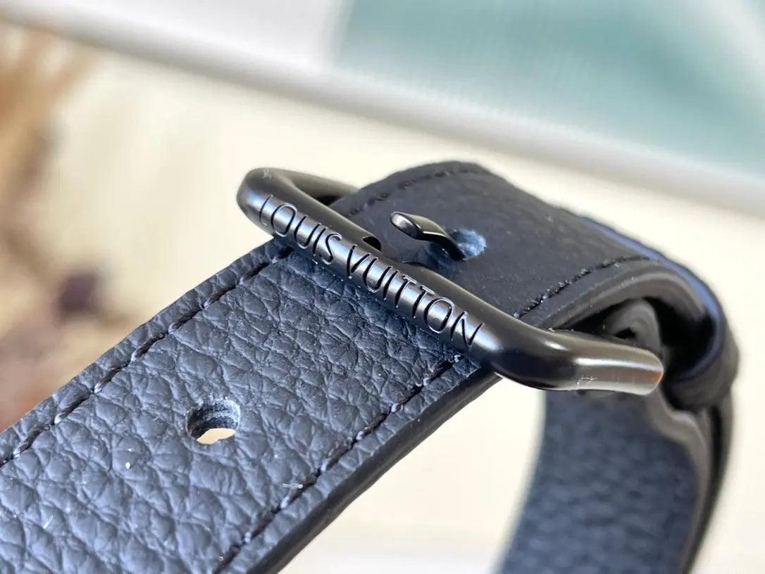 LV Monogram M21677 outblackco