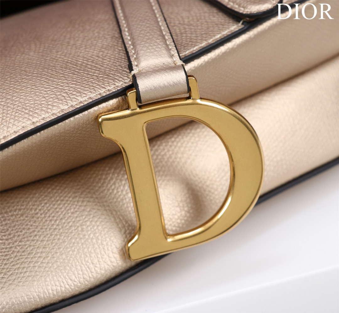 1984 - Saddle Bag With Strap Gold Grained Calfskin - GoatLV