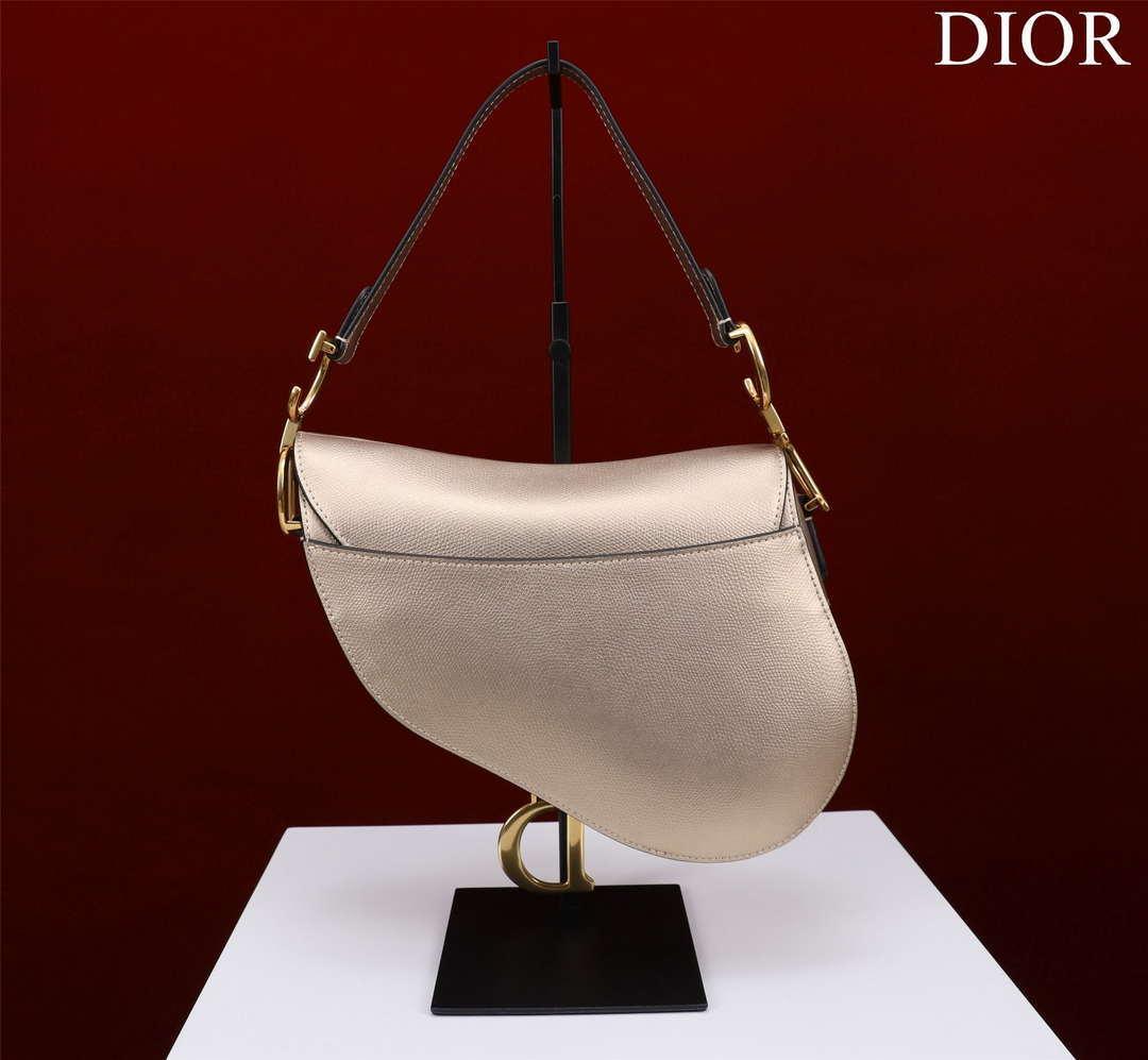 1984 - Saddle Bag With Strap Gold Grained Calfskin - GoatLV