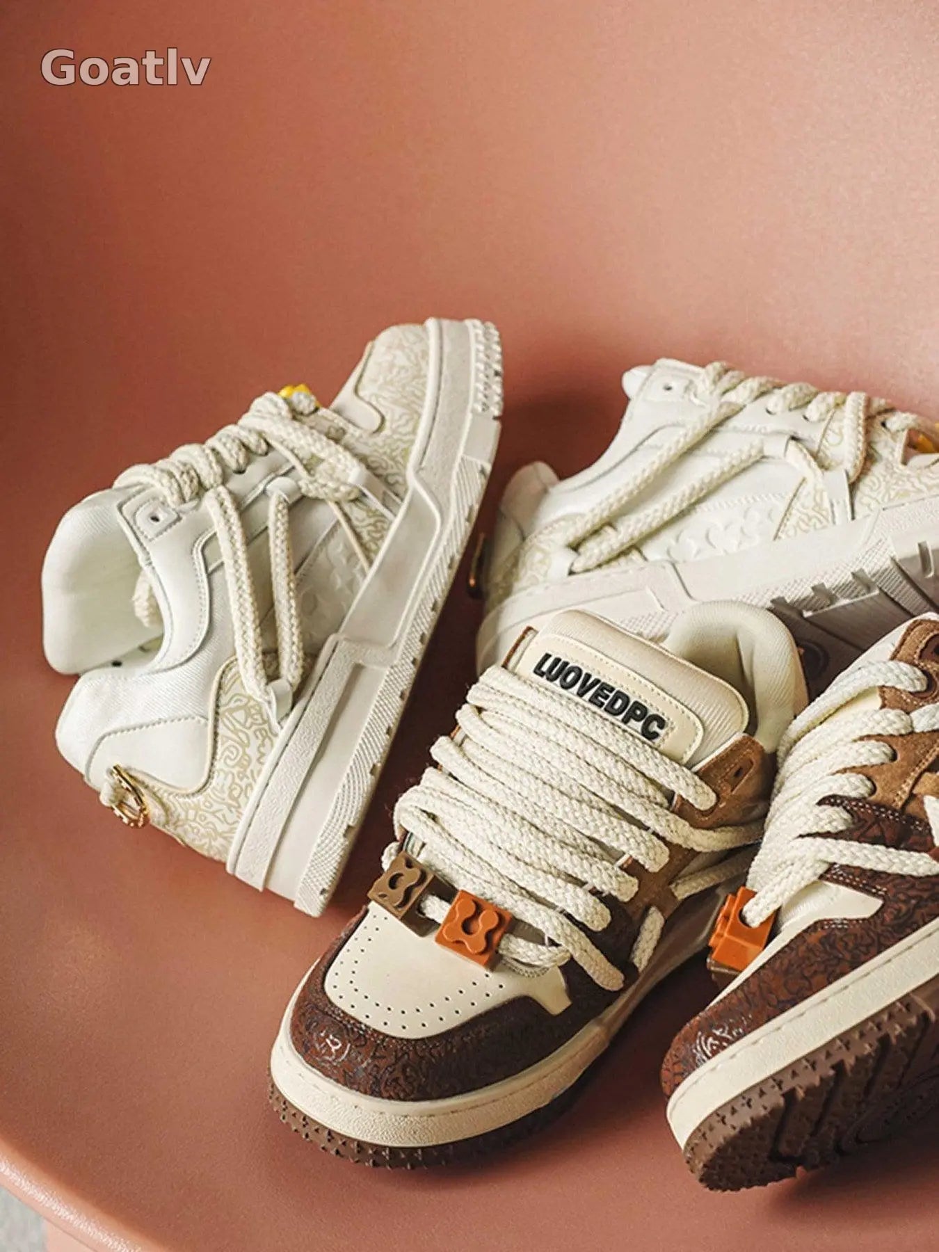 Sneakerhub Everything Goes With Casual Sneakers - 1931 - Goatlv