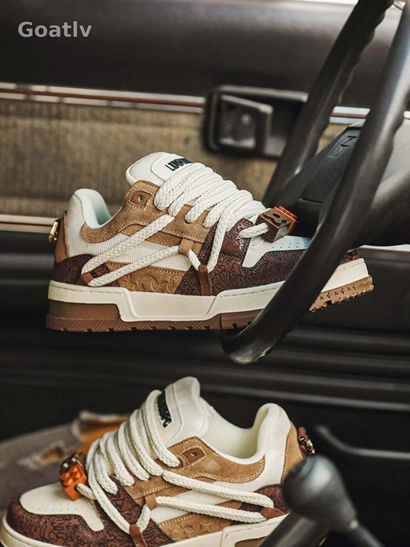 Sneakerhub Everything Goes With Casual Sneakers - 1931 - Goatlv