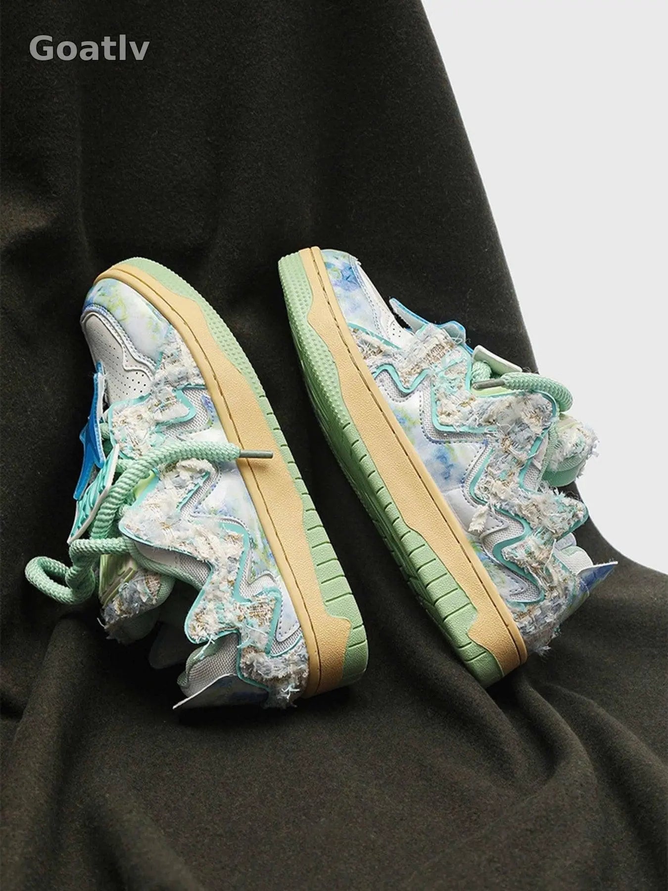 Sneakerhub Retro High Street Sneakers - 2011 - Goatlv