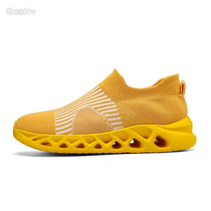 Strato Swift T4 Sneakers - Goatlv
