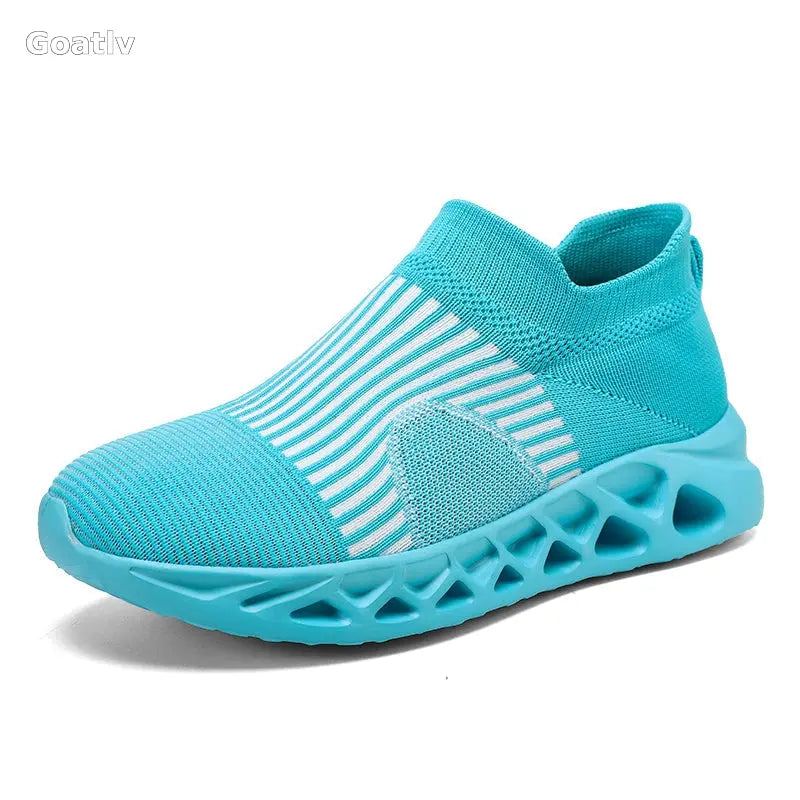 Strato Swift T4 Sneakers - Goatlv