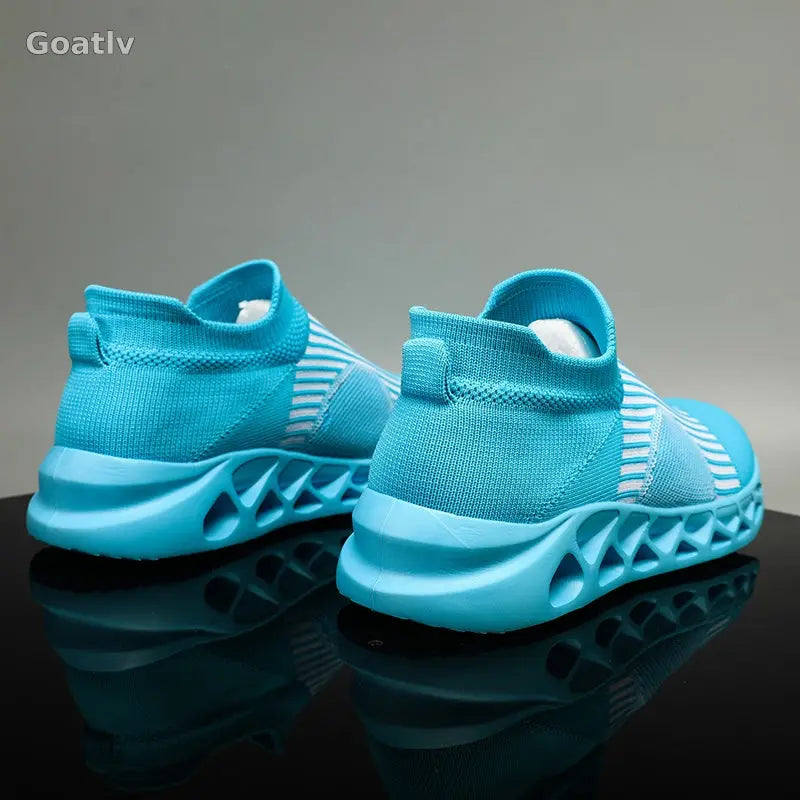 Strato Swift T4 Sneakers - Goatlv