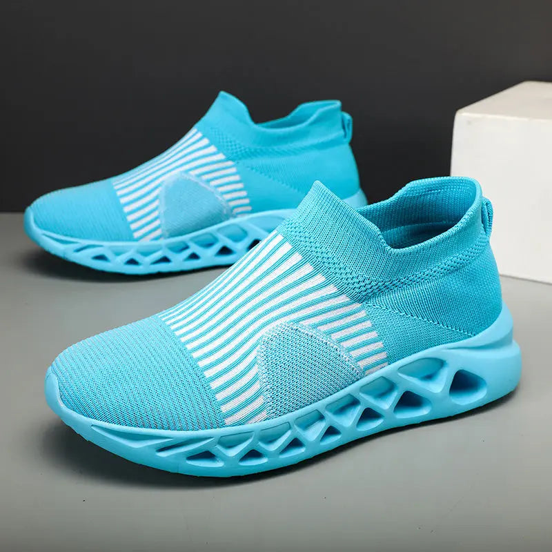 Strato Swift T4 Sneakers - Goatlv
