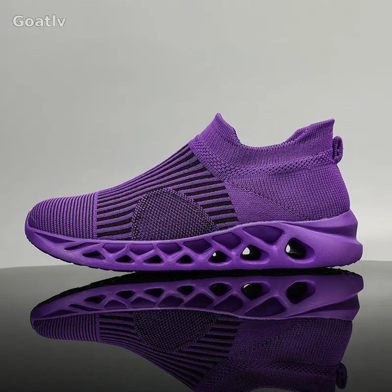 Strato Swift T4 Sneakers - Goatlv