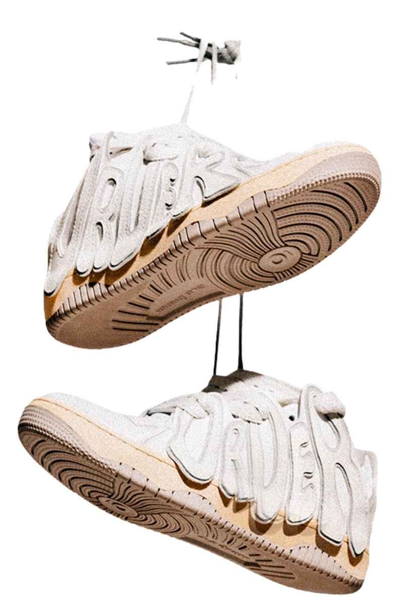 Graffiti Sneakers Triple White