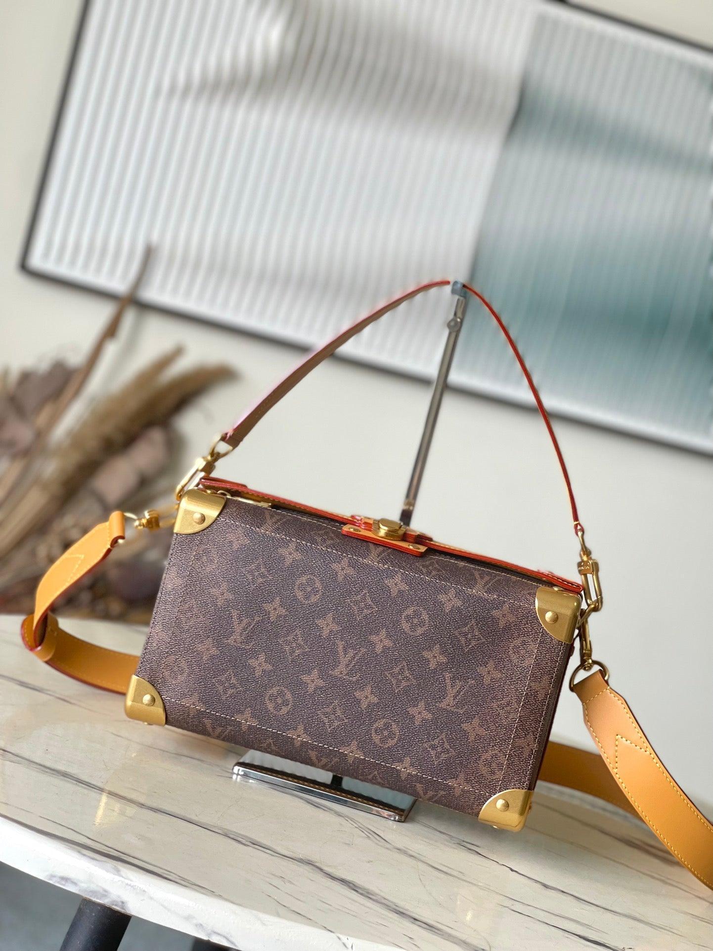 LV Soul Trunk East West Monogram Dus M11744 1984brand