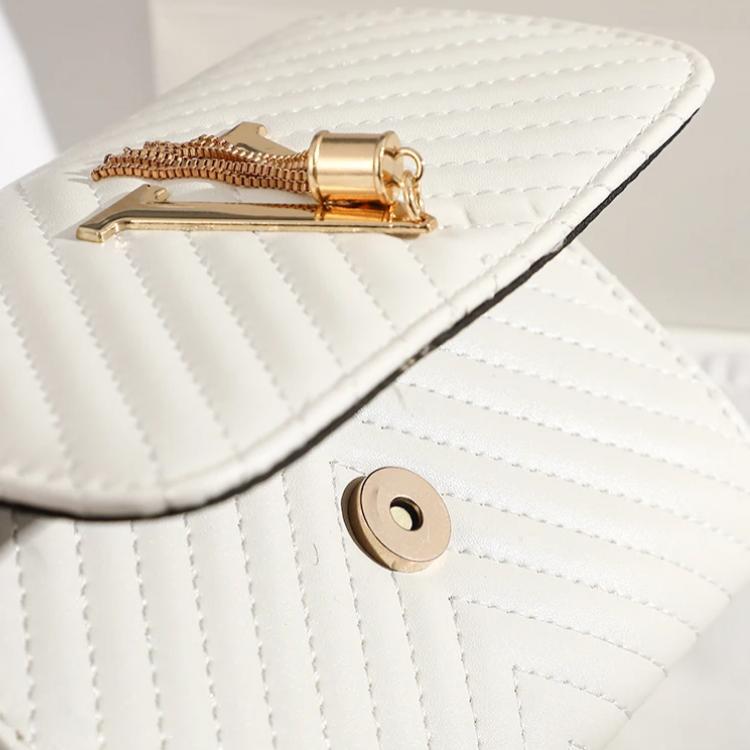 Luxury Embroidered Crossbody Bag with Sequined Tassel Trendha