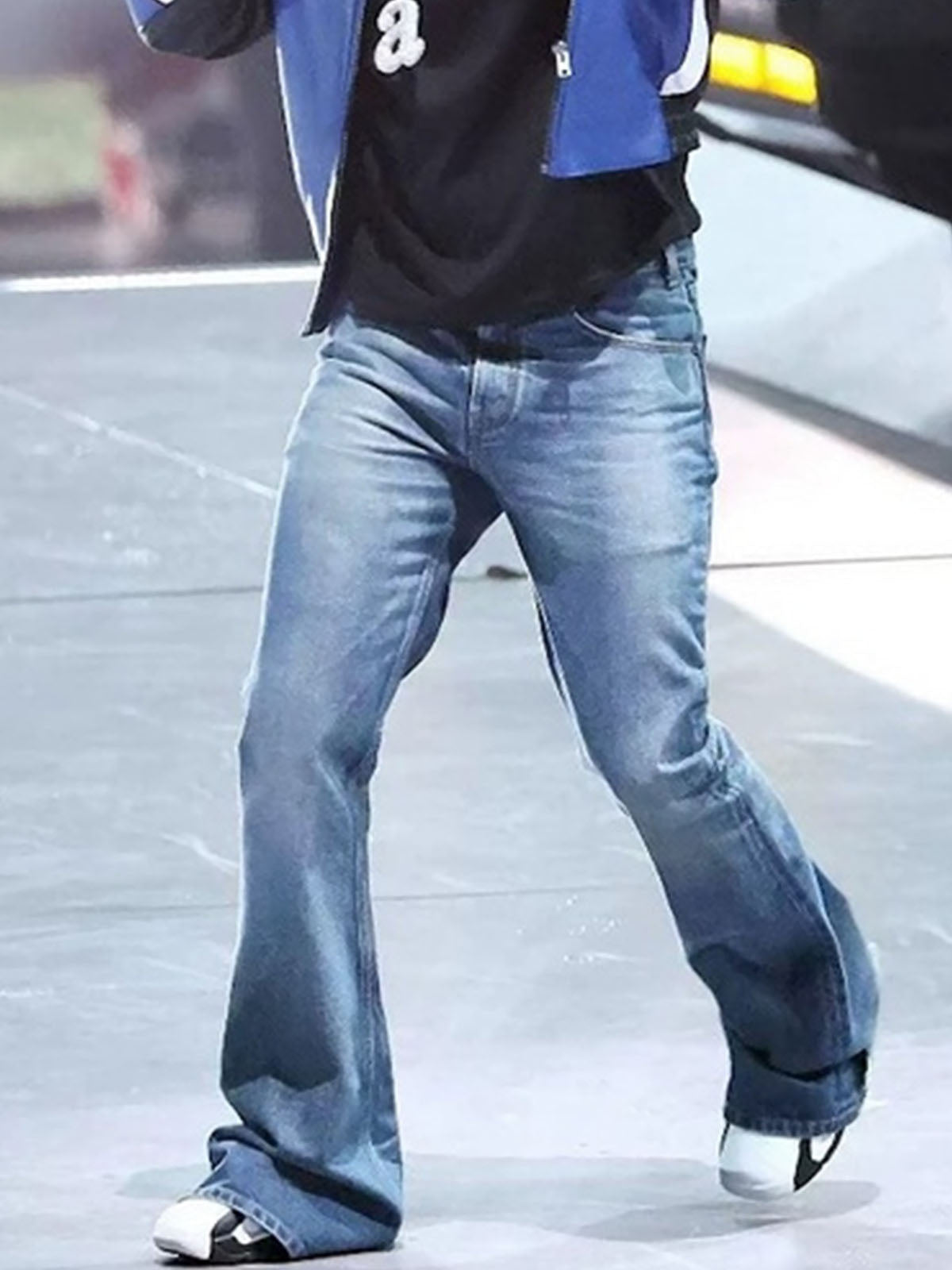 Washed Whitened Flared Jeans - Goatlv
