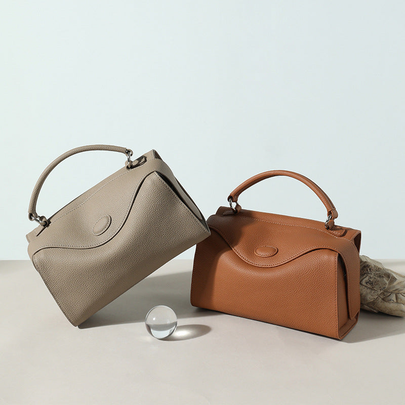 Cowhide Shoulder Bag Nyzzle