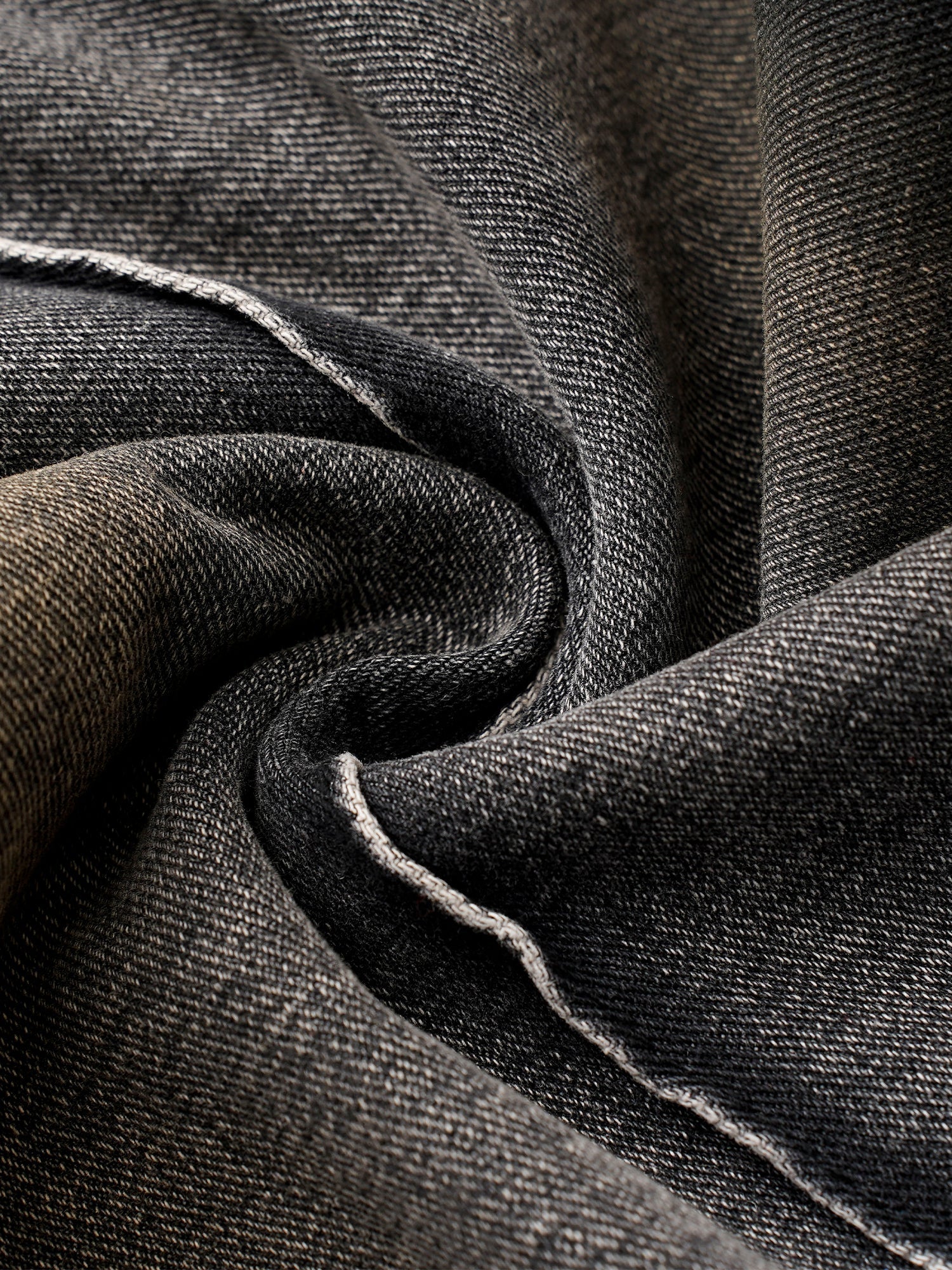 Washed Distressed Pleated Cargo Jeans - Goatlv
