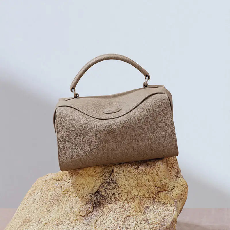 Cowhide Shoulder Bag Nyzzle