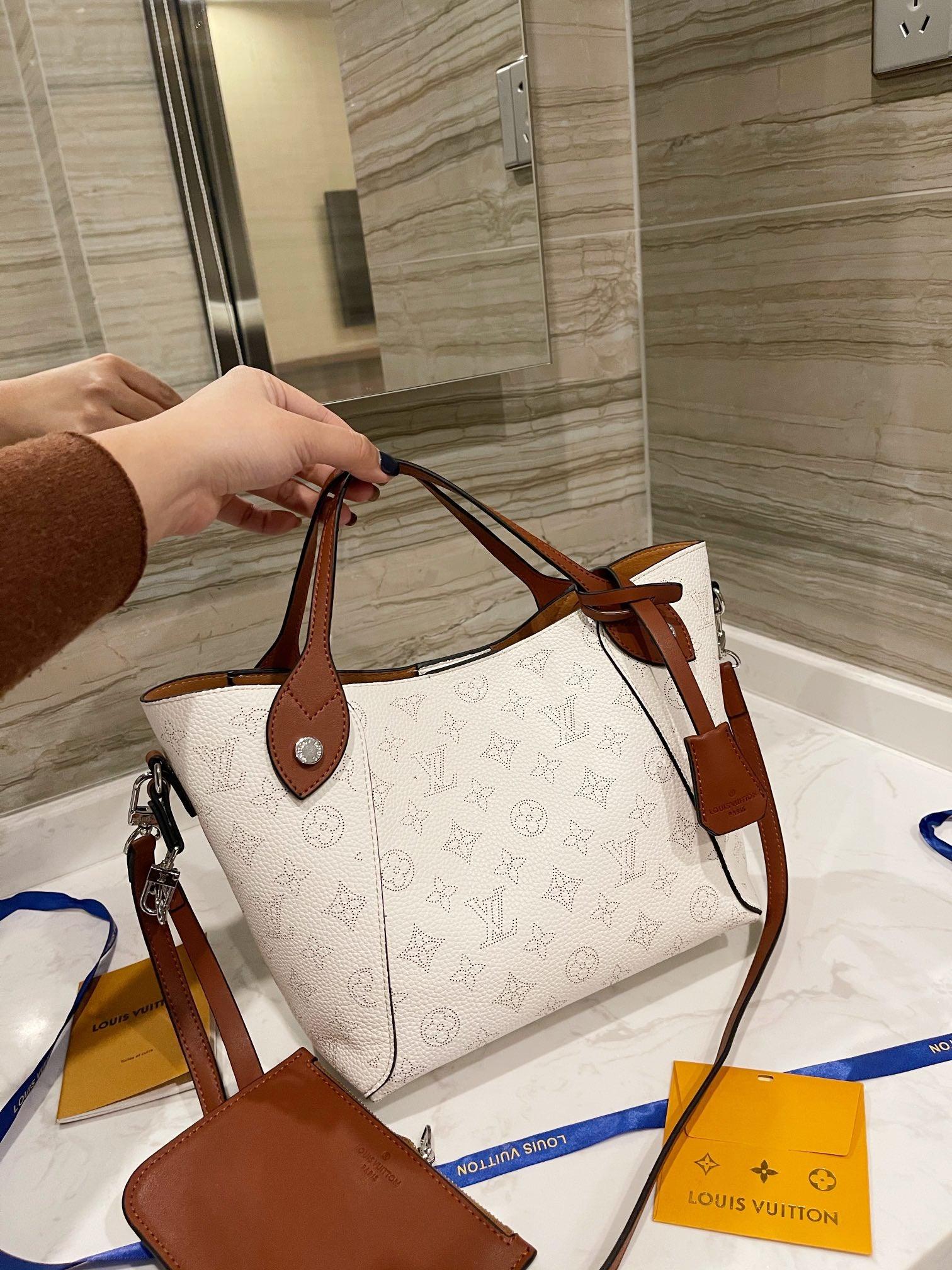Sneakerhill - Luxury Edition Bags LUV 085 Sneakerhill